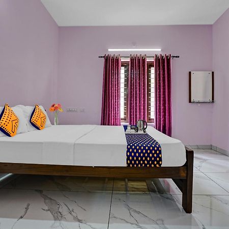 Spot On Shalom Palace Residency Neriyamangalam Exteriör bild