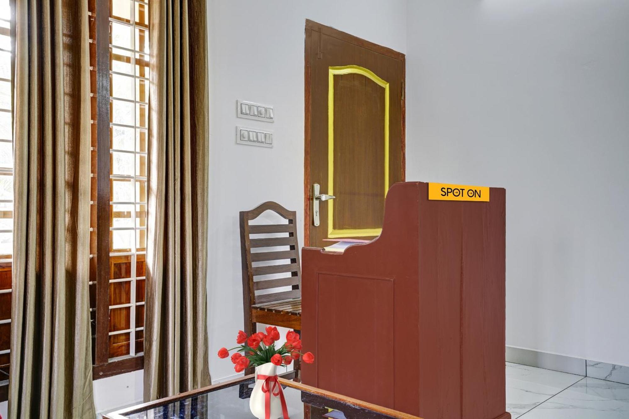 Spot On Shalom Palace Residency Neriyamangalam Exteriör bild