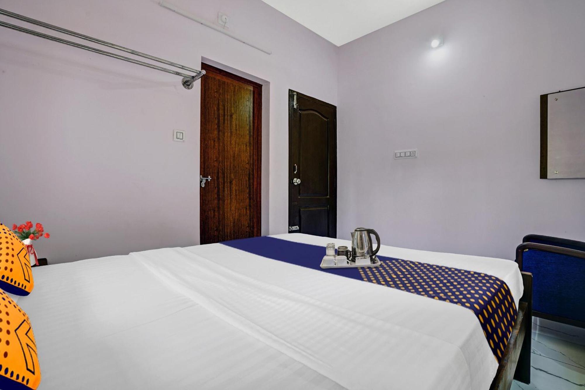 Spot On Shalom Palace Residency Neriyamangalam Exteriör bild
