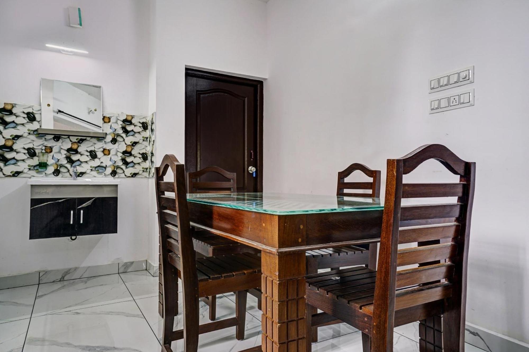 Spot On Shalom Palace Residency Neriyamangalam Exteriör bild